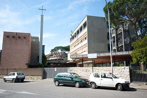 scuola Mater Divini Amoris Cinecittą
