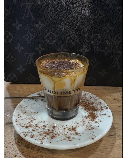 elegant monkey caff Castelverde